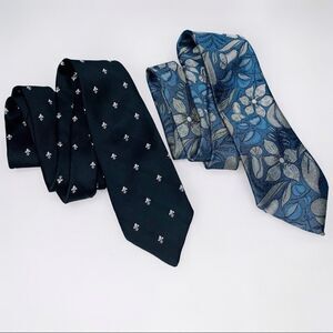 2 Vintage Oscar de la Renta Neck Ties Fleur-de-lis